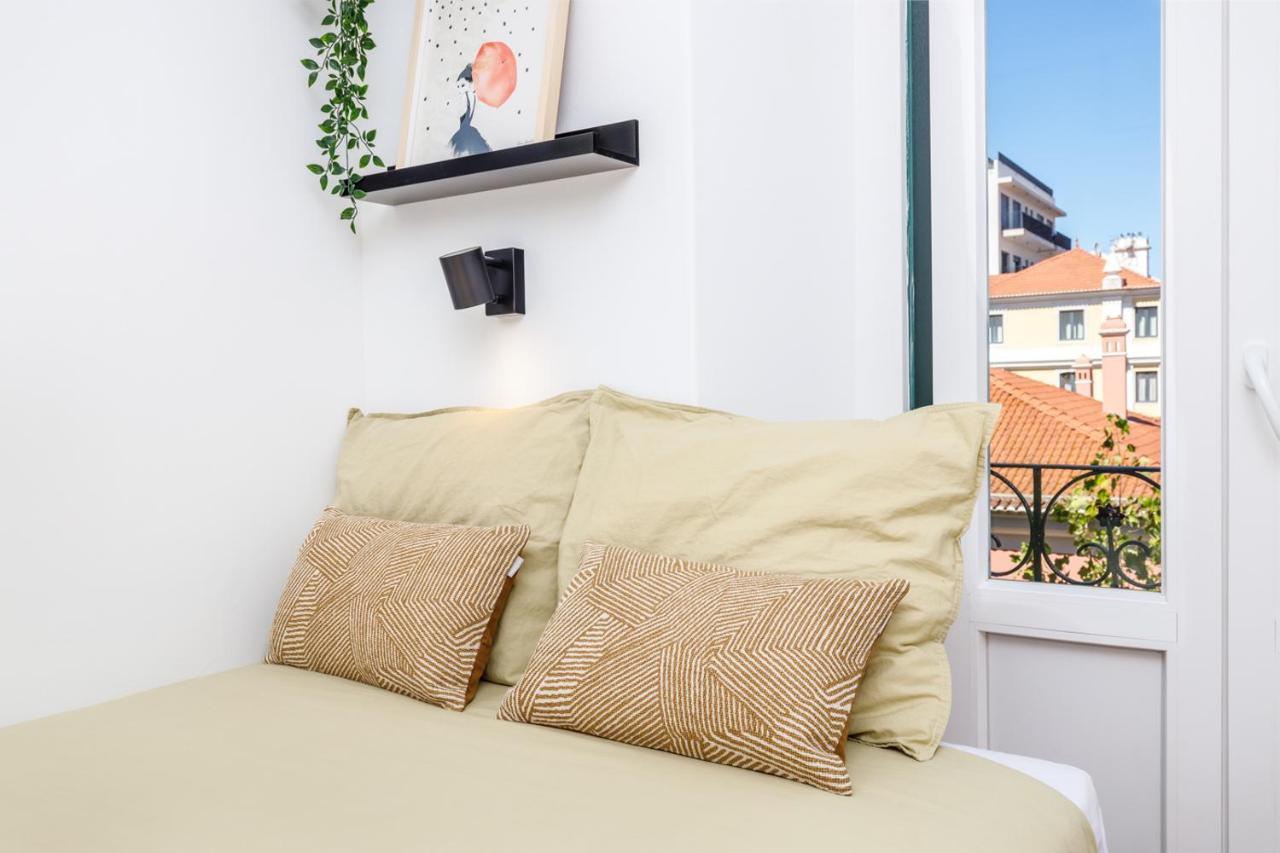 Guest Inn 3 Boutique Guest House ลิสบอน ภายนอก รูปภาพ